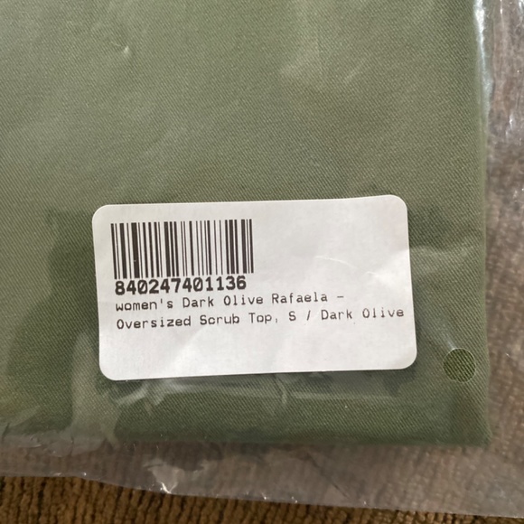 Figs scrub top - Picture 2 of 2